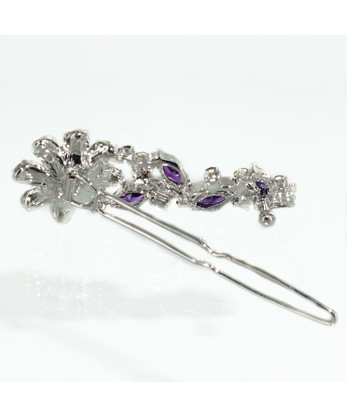 Luxurious Cubiczirconia Flower Pearl Barrette.