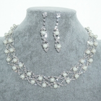 Rhinestone & Faux Pearl Evening Necklace Set